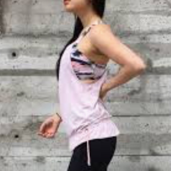 lululemon athletica Tops - Lululemon Bulit in Bra/Top in one